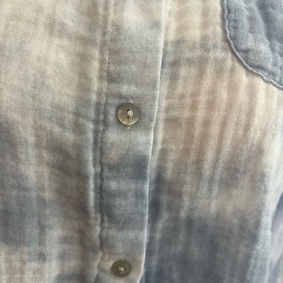 Rails Blue and White Tie-Dye Button Down 100% Cotton - Picture 8 of 9